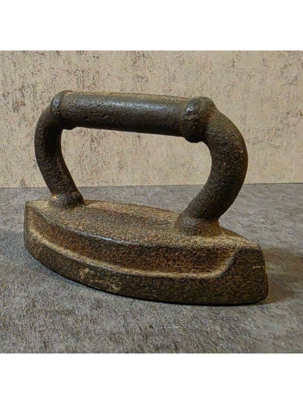 Antique Miniature Cast Iron Sad Iron 3.5" Small Flat Iron Toy Salesman Sample